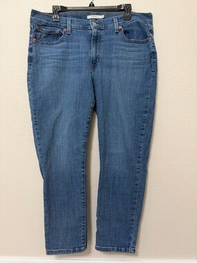 Women’s Levi’s Blue Stretch Jeans